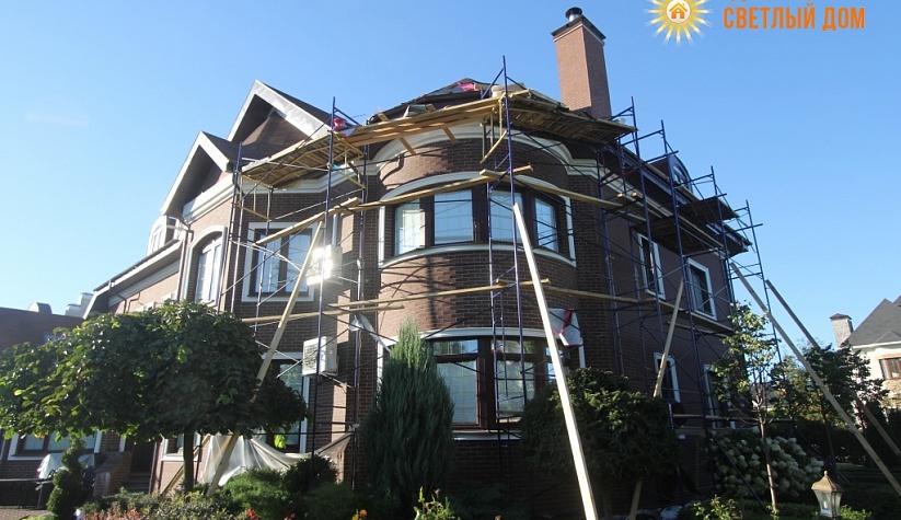 Замена кровельного покрытия из мягкой черепицы